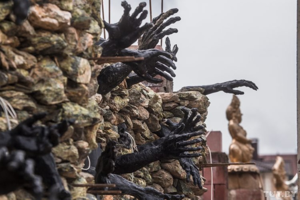 Rợn tóc gáy đi qua ngôi nhà ma đáng sợ nhất Belarus - 4 Rợn tóc gáy đi qua ngôi nhà ma đáng sợ nhất Belarus - 4