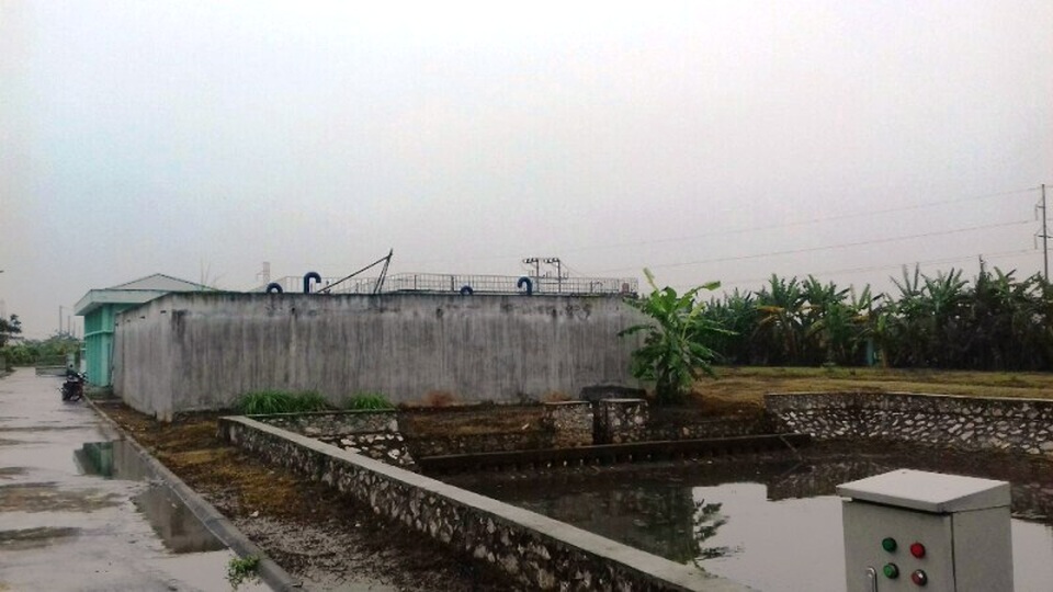 Dân mỏi mòn chờ nước sạch sau 2 năm đóng tiền - 1 Nhà máy cấp nước sạch đóng tại xã Đồng Du với công suất 4.500m3 mỗi ngày đêm có tổng kinh phí hơn 90 tỷ đồng