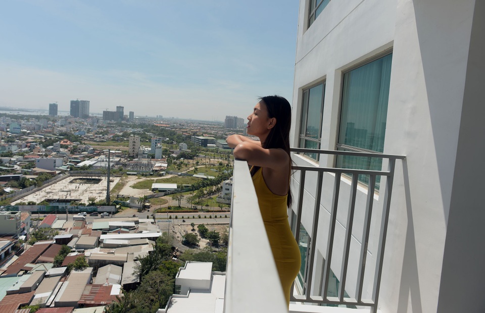 Người mẫu Diệu Huyền chia sẻ không gian sống hiện đại - 9 Người mẫu Diệu Huyền chia sẻ không gian sống hiện đại - 9