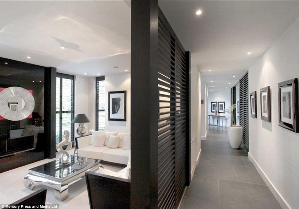 Ngỡ ngàng trước biệt thự mới của Paul Pogba - 4