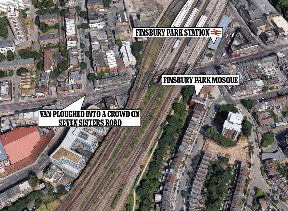 Xe tải lao vào đám đông ở thủ đô London, ít nhất 1 người chết - 4
Đồ họa: Google Maps