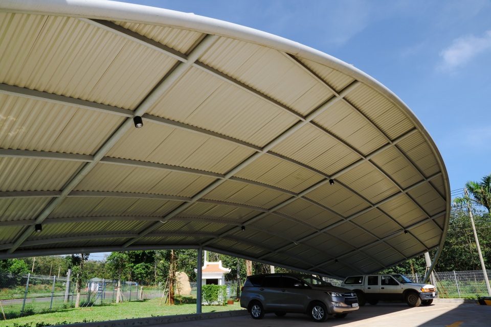 Khám phá nhà máy kết cấu thép LEED Gold đầu tiên ở châu Á - 7 Nhà xe trong khu văn phòng đạt chuẩn LEED Platinum