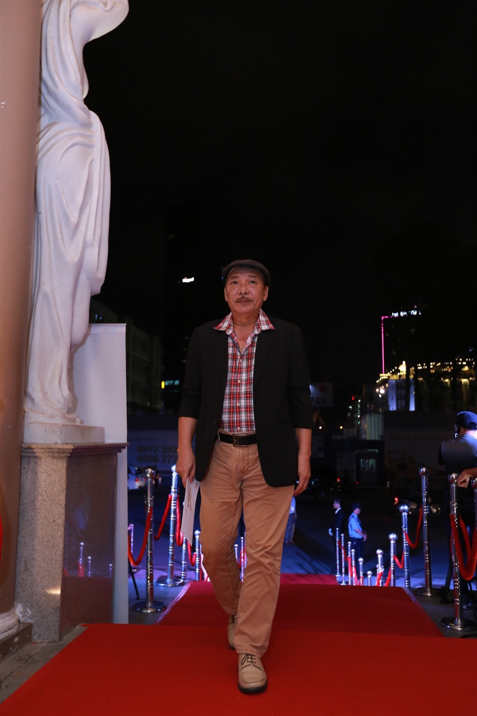 Nhạc sĩ Trần Tiến cũng đến dự lễ trao giải.