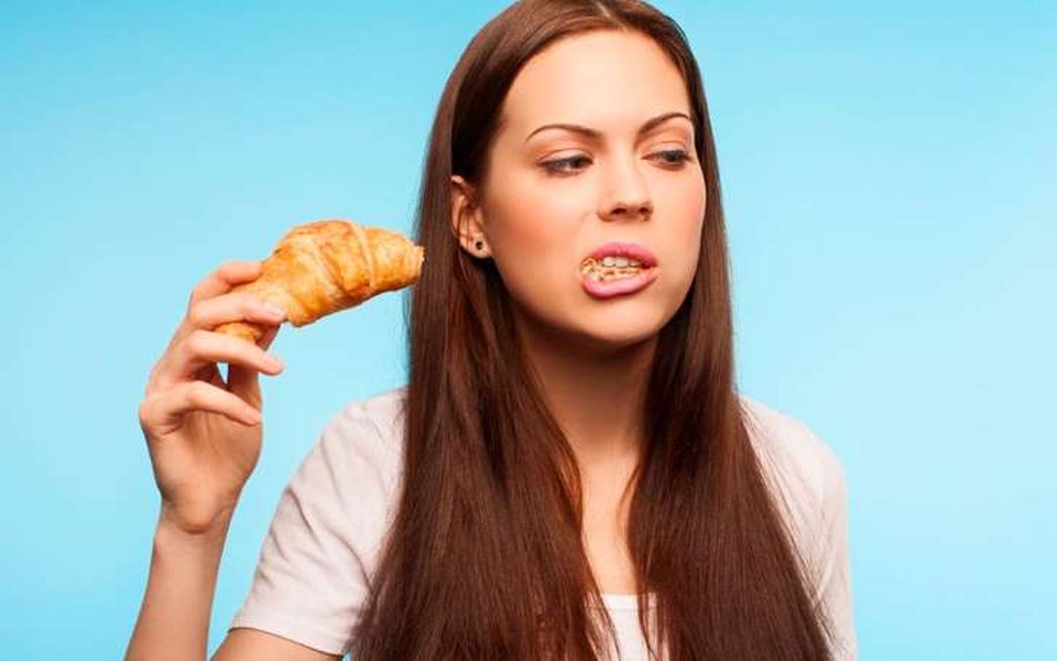 Ghét nghe tiếng nhai nhóp nhép là một bệnh! - 1 Ghét nghe tiếng nhai nhóp nhép là một bệnh! - 1