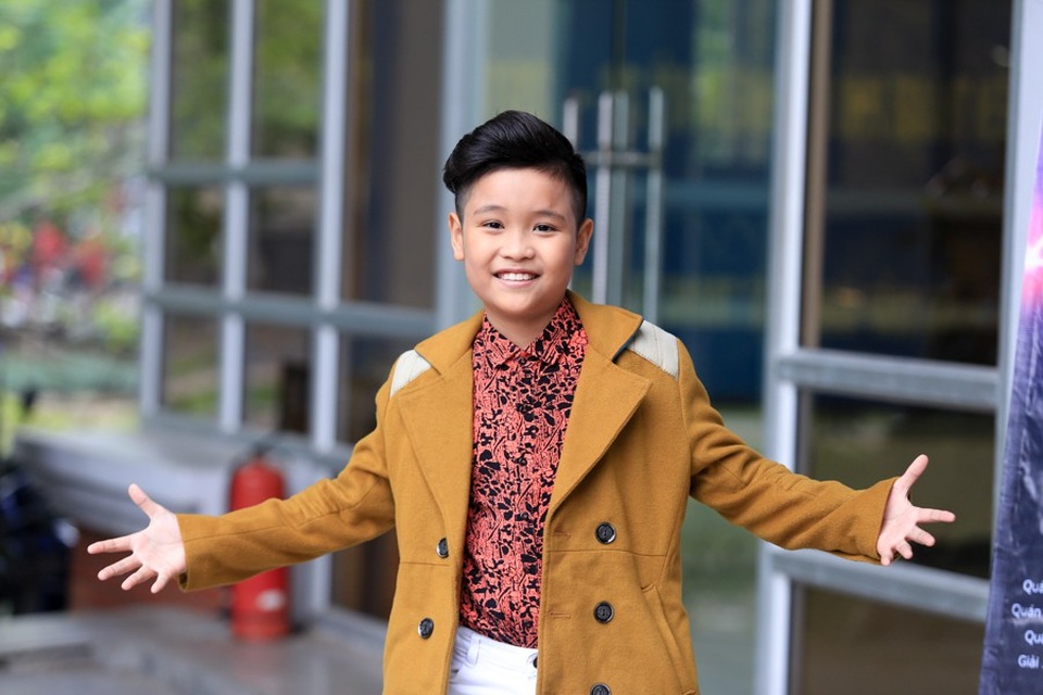 NSƯT Đăng Dương cùng bà xã đẹp như hoa hậu hội ngộ dàn sao nhí - 9 NSƯT Đăng Dương cùng bà xã đẹp như hoa hậu hội ngộ dàn sao nhí - 9