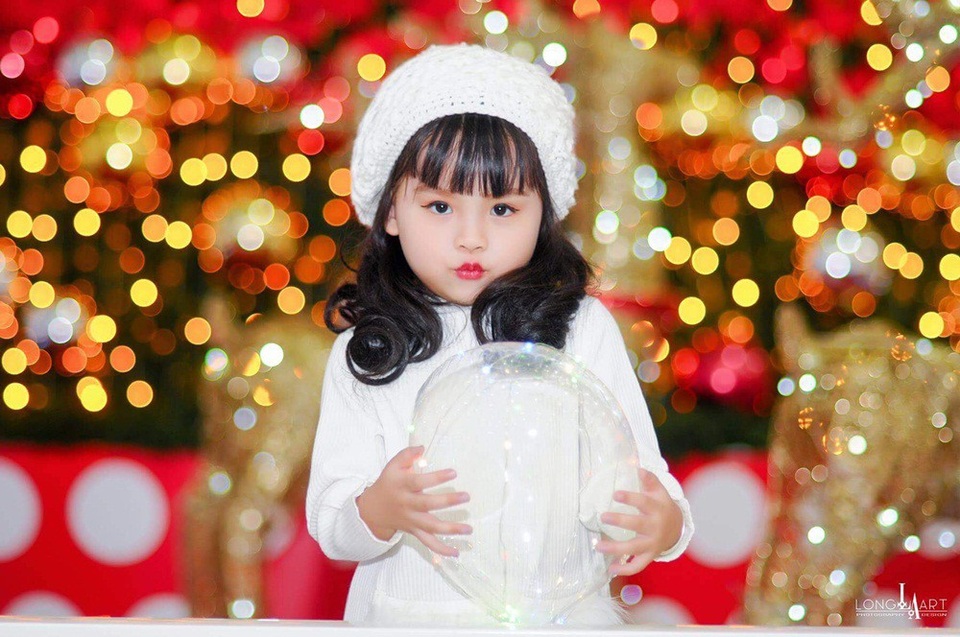 “Tan chảy” với bộ ảnh Giáng sinh của các "siêu mẫu nhí" - 9 “Tan chảy” với bộ ảnh Giáng sinh của các "siêu mẫu nhí" - 9
