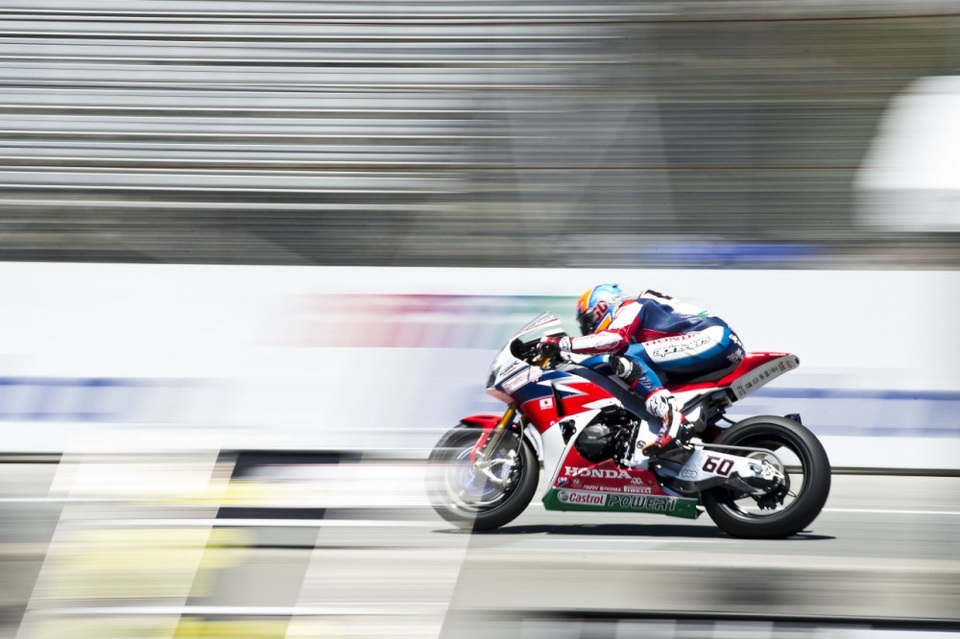 Cựu vô địch MotoGP Nicky Hayden thiệt mạng do tai nạn xe đạp - 6 Cựu vô địch MotoGP Nicky Hayden thiệt mạng do tai nạn xe đạp - 6