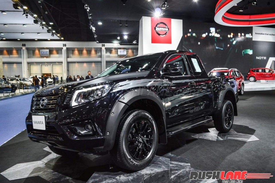 Nissan Navara Black Edition ra mắt với giá từ 519 triệu đồng - 15 Nissan Navara Black Edition ra mắt với giá từ 519 triệu đồng - 15