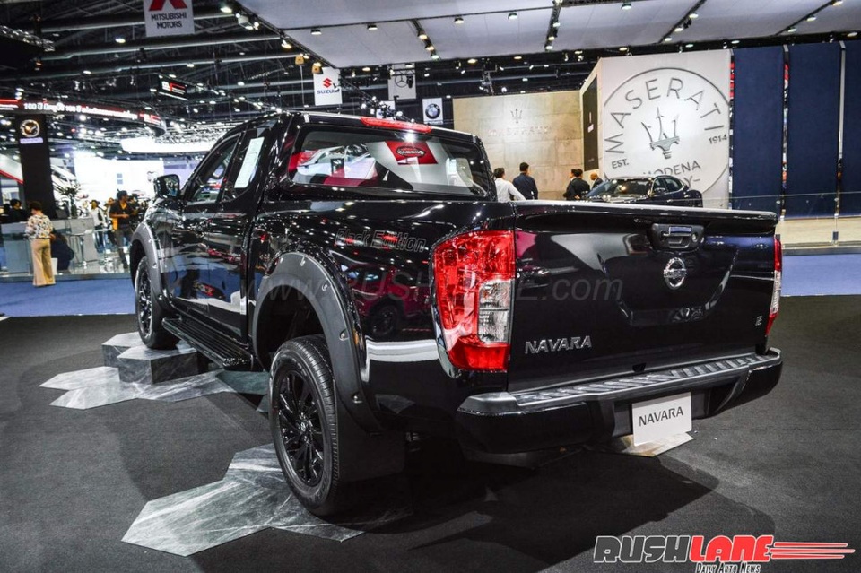 Nissan Navara Black Edition ra mắt với giá từ 519 triệu đồng - 18 Nissan Navara Black Edition ra mắt với giá từ 519 triệu đồng - 18