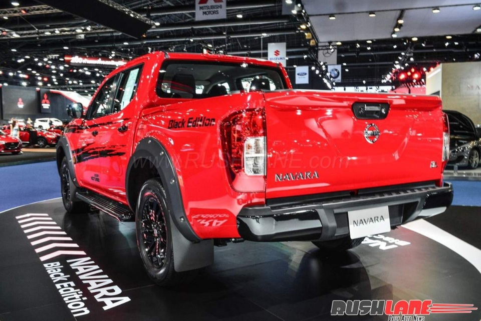 Nissan Navara Black Edition ra mắt với giá từ 519 triệu đồng - 7 Nissan Navara Black Edition ra mắt với giá từ 519 triệu đồng - 7