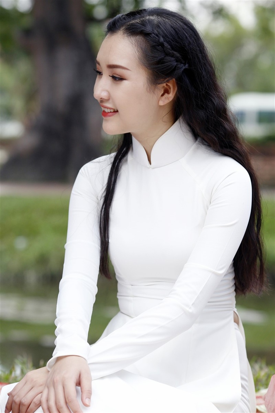 Ngẩn ngơ nhan sắc “Nàng thơ xứ Huế” Ngọc Trân khi tái xuất làm MC - 3 Sau Hoa hậu Việt Nam 2016, Ngọc Trân chủ yếu tập trung vào việc học, và hiện cô đã tốt nghiệp ngành báo chí truyền thông tại Huế. Ít hoạt động nghệ thuật nhưng Ngọc Trân vẫn chọn lọc tham gia một số chương trình đặc sắc và có ý nghĩa.
