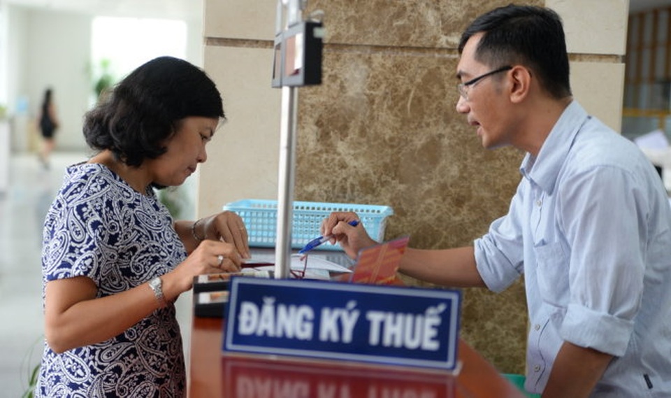 Doanh nghiệp kiến nghị chính sách thuế trước cuôc gặp gỡ với Thủ tướng Chính phủ - 1 Các thủ tục thu và nộp thuế hiện vẫn chậm chuyển đổi (ảnh minh hoạ)