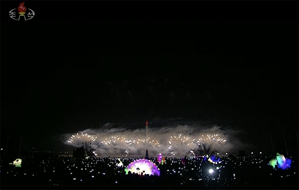 Thế giới mở "đại tiệc" pháo hoa đón năm 2018 - 1 Thế giới mở "đại tiệc" pháo hoa đón năm 2018 - 1