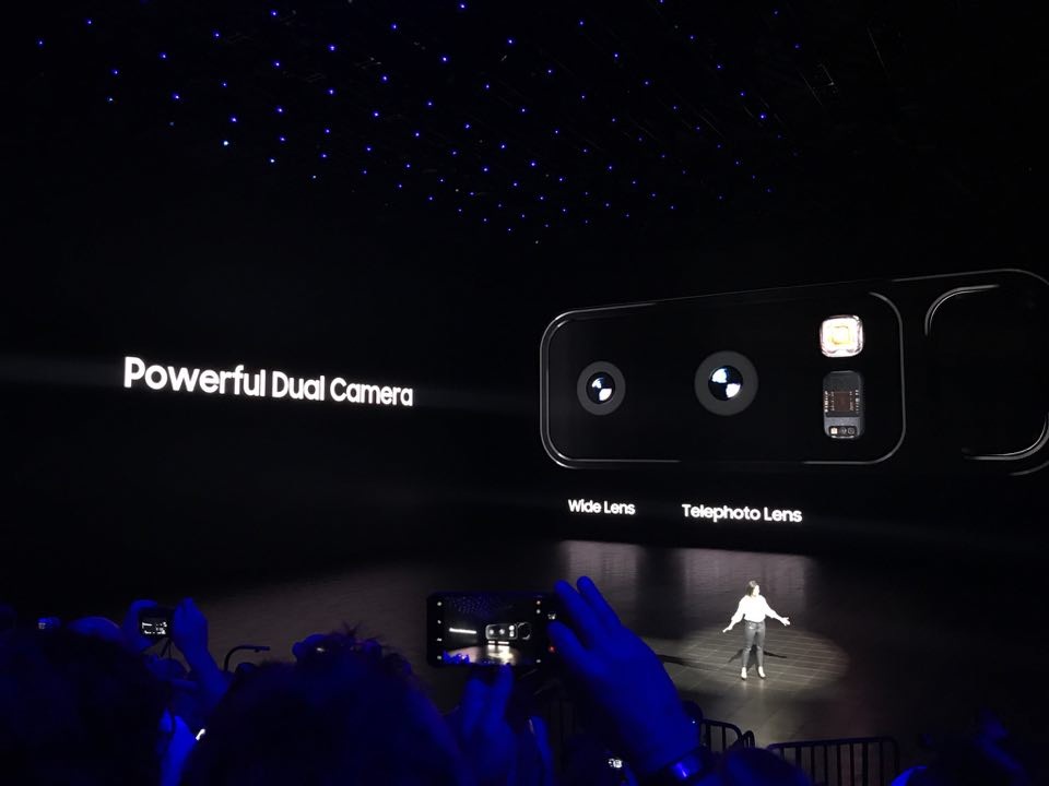 Samsung ra mắt Galaxy Note8 với camera kép ấn tượng - 12 Samsung ra mắt Galaxy Note8 với camera kép ấn tượng - 12