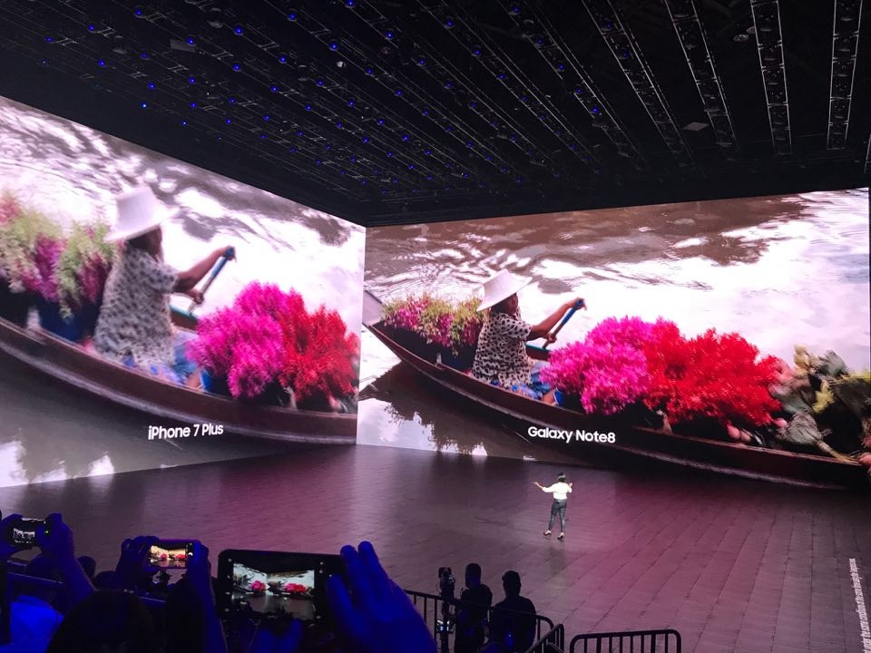Samsung ra mắt Galaxy Note8 với camera kép ấn tượng - 13 Samsung ra mắt Galaxy Note8 với camera kép ấn tượng - 13