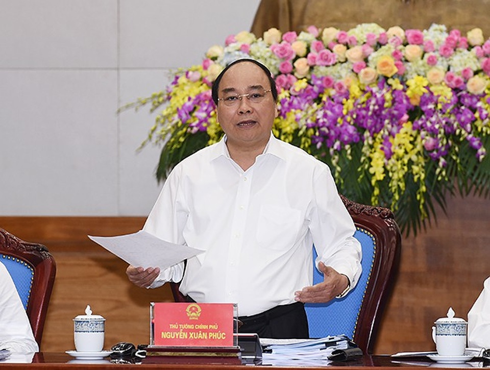Thủ tướng yêu cầu không để tình trạng "mọc lại giấy phép con" - 1 Thủ tướng yêu cầu không để tình trạng cắt giảm điều kiện kinh doanh nhưng lại “mọc lại giấy phép con”.