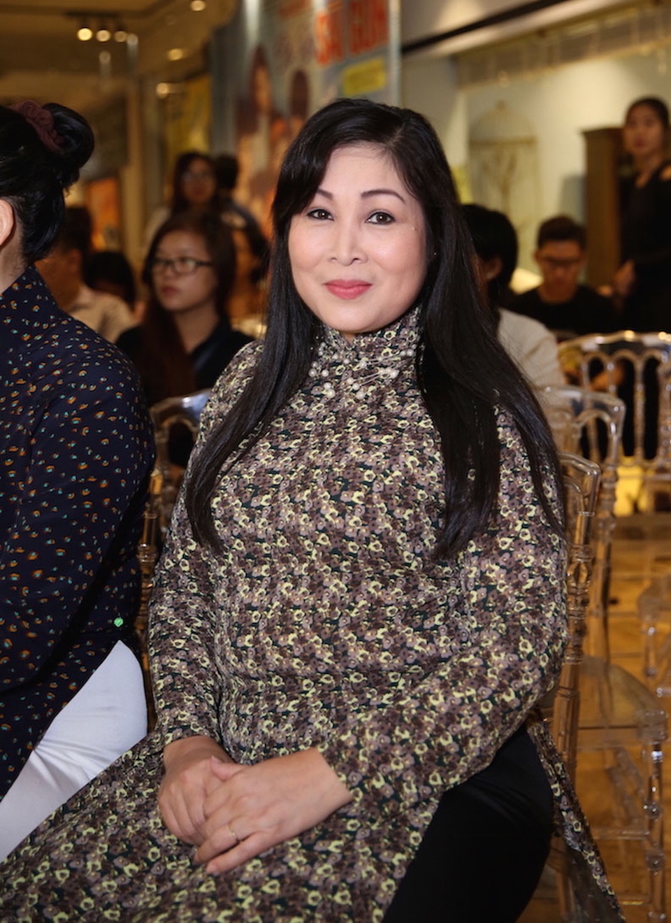 NSND Hồng Vân tiết lộ bí quyết giảm cân để tham gia phim điện ảnh - 3 NSND Hồng Vân tiết lộ bí quyết giảm cân để tham gia phim điện ảnh - 3