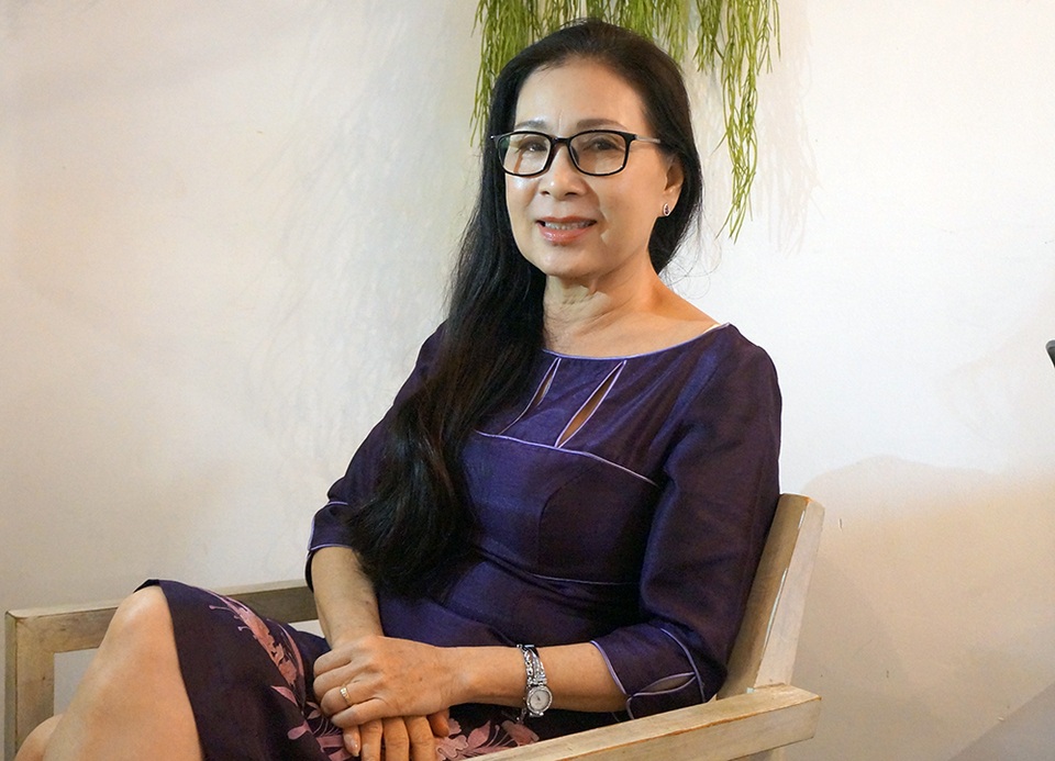 NSƯT Kim Xuân chia sẻ về chuyện “mẹ chồng - nàng dâu” - 3
Bước qua tuổi 60 nhưng sức sống với nghệ của nghệ sĩ Kim Xuân vẫn khiến nhiều người nể phục