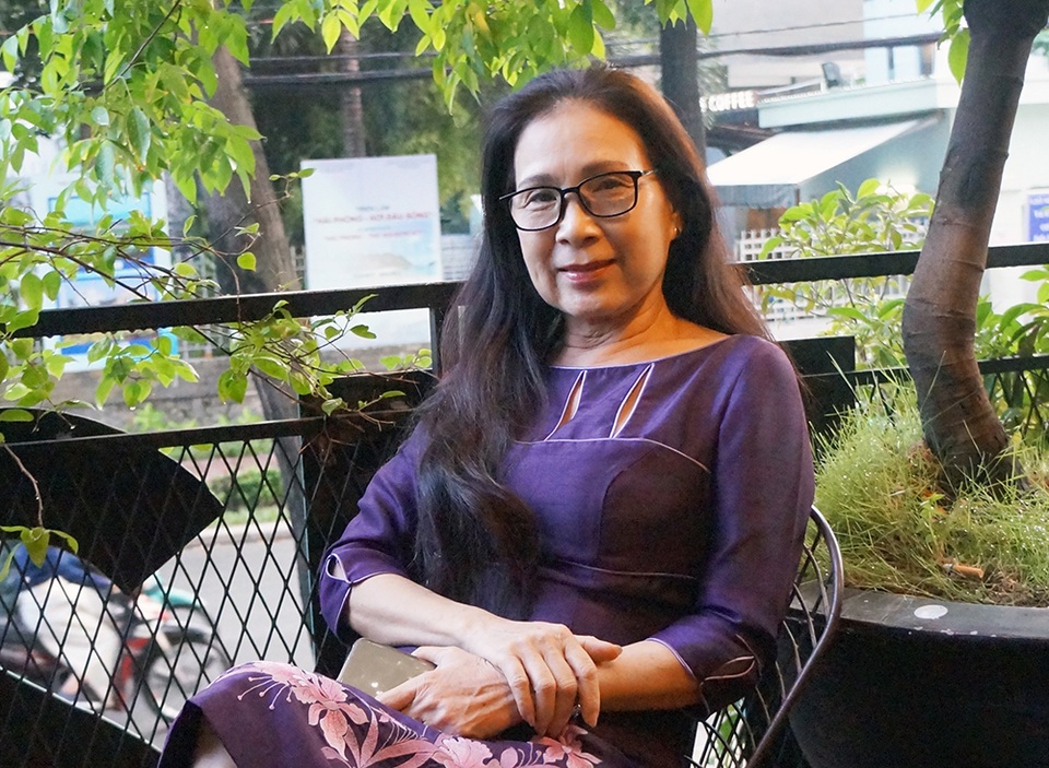 NSƯT Kim Xuân chia sẻ về chuyện “mẹ chồng - nàng dâu” - 1 Nghệ sĩ Kim Xuân đã dành cho Dân trí một cuôc trò chuyện khá thú vị, và đặc biệt là những chia sẻ về việc làm mẹ chồng ngoài đời của mình.