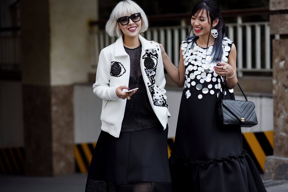 Nhà thiết kế Việt dự Paris Fashion Week 2017 - 6 NTK Devon Nguyễn va Fashionista Thythu.