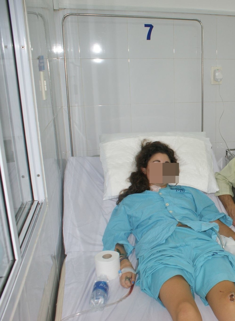 Cứu sống nữ du khách Anh bị vỡ tim do tai nạn giao thông - 1
Bệnh nhân Isabelle Garett Peel đã được cứu sống