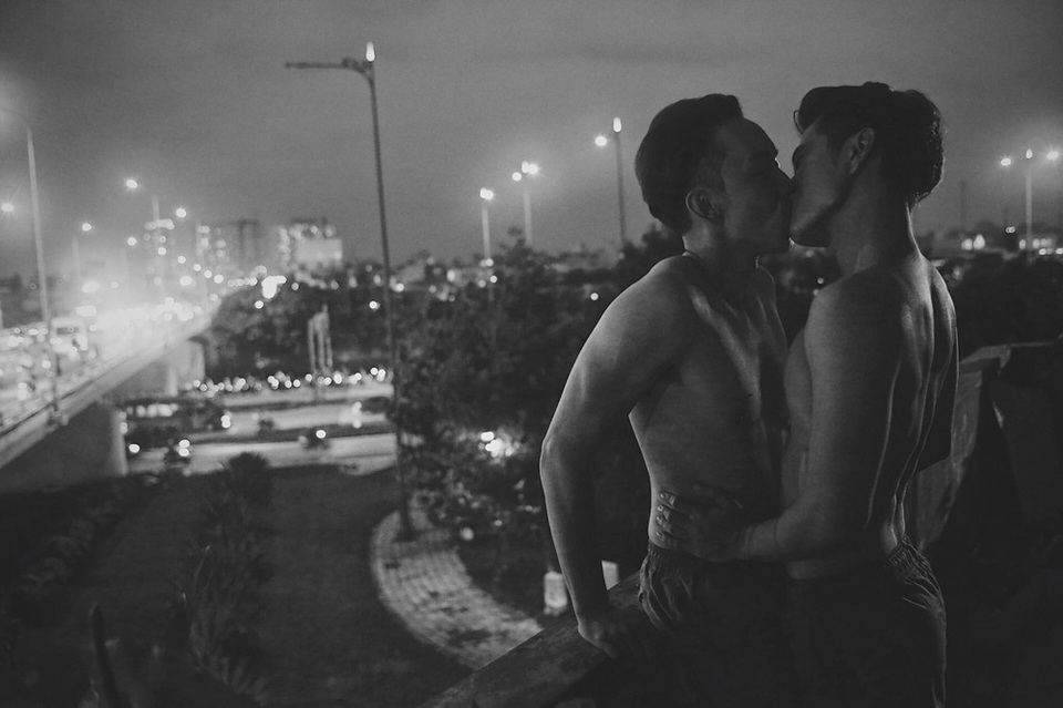 Hai hot boy của Vũ Ngọc Đãng gây “sốc” với nụ hôn đồng tính - 8 Hai hot boy của Vũ Ngọc Đãng gây “sốc” với nụ hôn đồng tính - 8