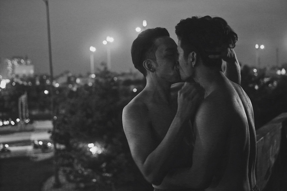 Hai hot boy của Vũ Ngọc Đãng gây “sốc” với nụ hôn đồng tính - 6 Hai hot boy của Vũ Ngọc Đãng gây “sốc” với nụ hôn đồng tính - 6