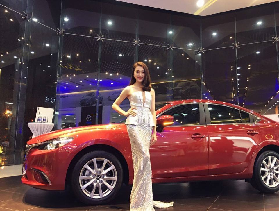 Nữ PG xinh hơn cả dàn hoa khôi gây "sốt" trên mạng - 2 Ngọc Nữ trong vài trò PG