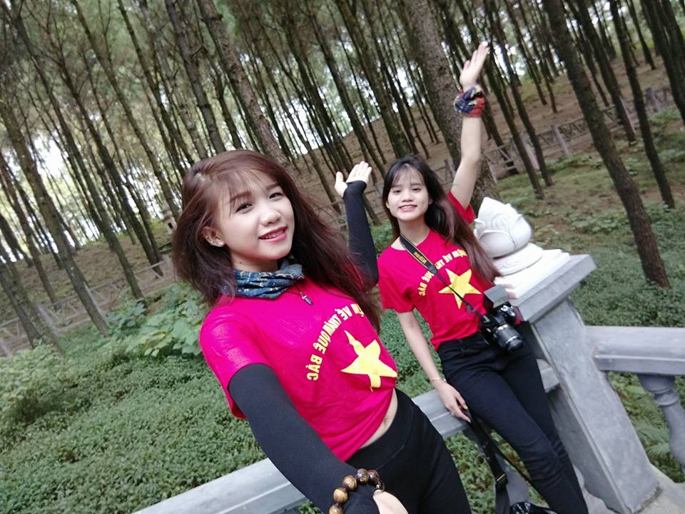 Tranh cãi 2 cô gái "phượt" xe máy Sài Gòn – Hà Nội chỉ mất 40 tiếng - 4 Tranh cãi 2 cô gái "phượt" xe máy Sài Gòn – Hà Nội chỉ mất 40 tiếng - 4