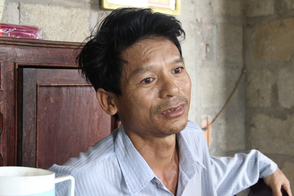 Mẹ nhặt ve chai, cha mất sức lao động, nữ sinh nghèo khát khao vào đại học - 4 Con đậu Đại học nhưng anh Thọ canh cánh nỗi lo chưa biết lấy gì nuôi con ăn học