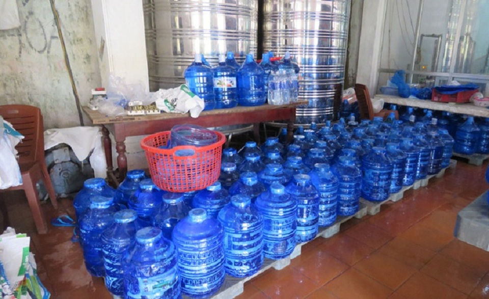Hơn 11 ngàn chai nước không ngày sản xuất tràn ra thị trường - 2 Một góc cơ sở sản xuất nước uống nhãn hiệu River của Công ty Khánh Hà tại phường Nam Lý, TP. Đồng Hới. (Ảnh B.Q.B)