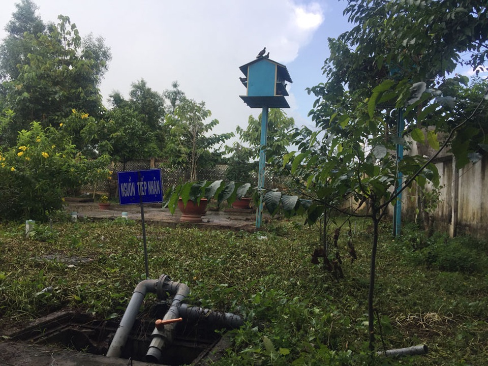 Hàng loạt bệnh viện sạch và xanh nhờ sử dụng nước thải… y tế - 1
Khu vực nước thải đã qua xử lý của bệnh viện Đa khoa Giá Rai