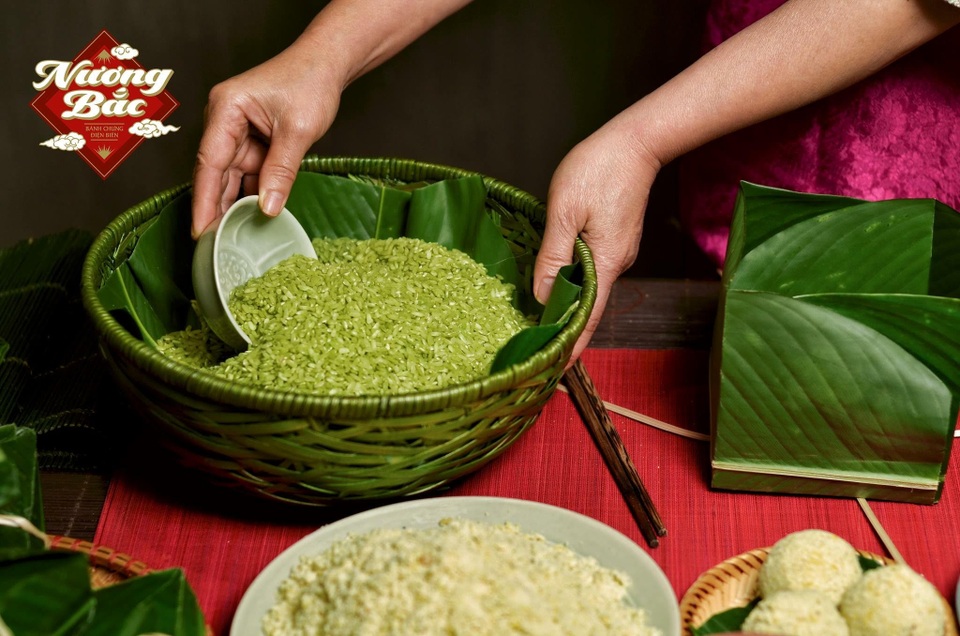 Trung thu dân công sở đổ xô mua bánh chưng làm quà tặng - 1 Trung thu dân công sở đổ xô mua bánh chưng làm quà tặng - 1