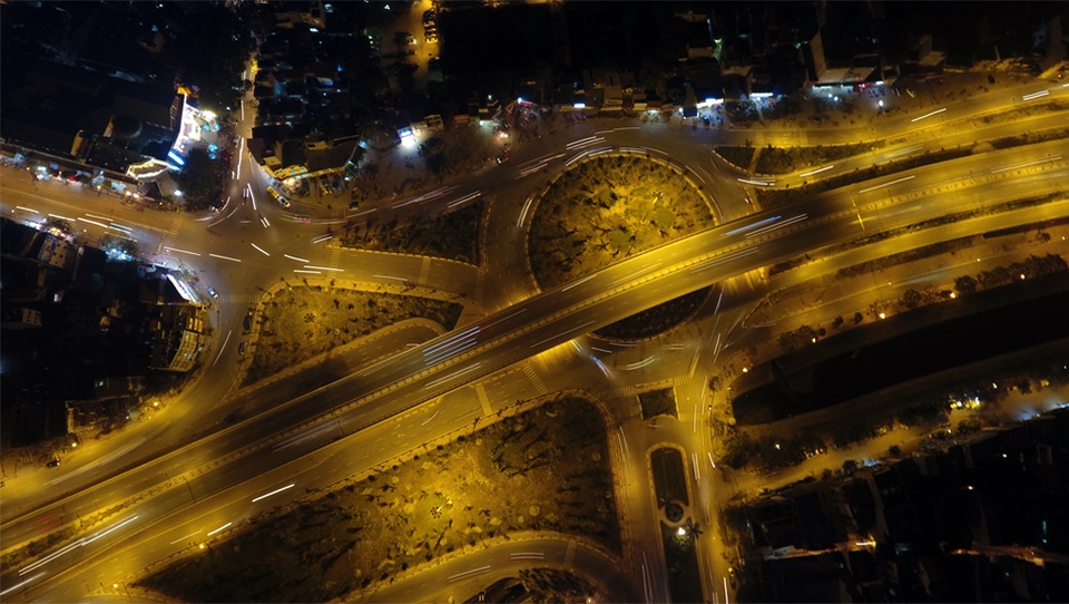 Người dân cả nước hân hoan trong phút giao thừa - 111 Người dân cả nước hân hoan trong phút giao thừa - 111