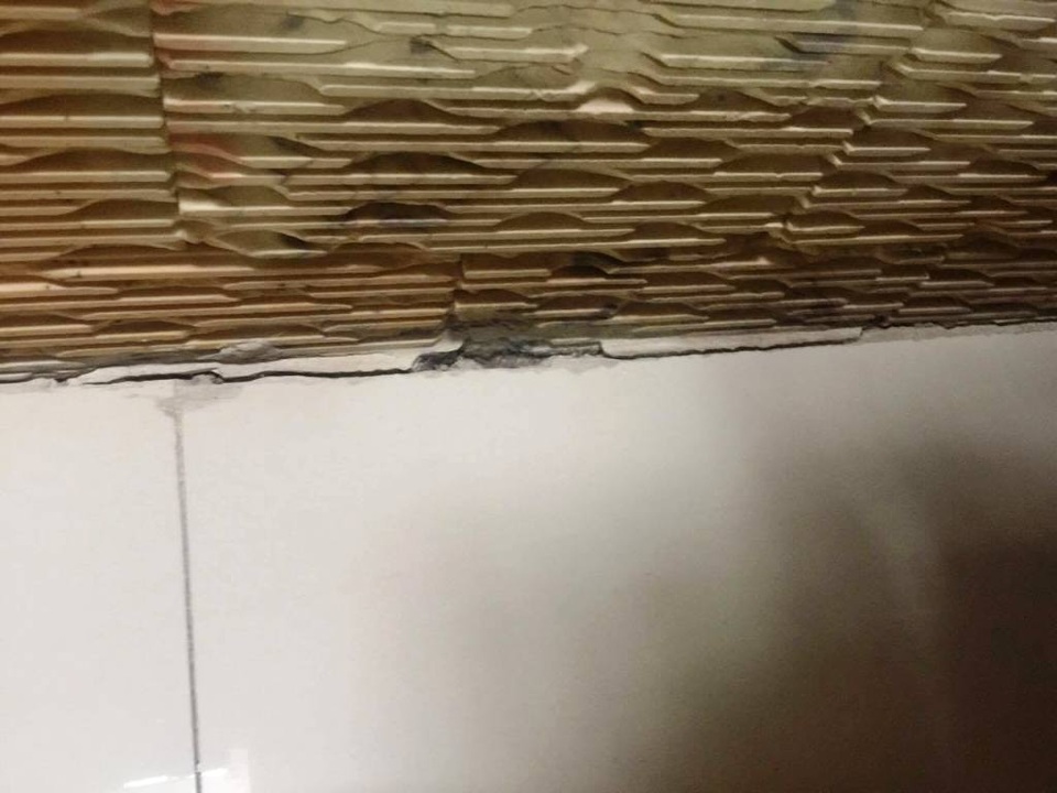 Thanh Hoá: Bị tố làm nứt nhà hàng xóm, Phó tổng giám đốc thờ ơ, chính quyền bất lực? - 1