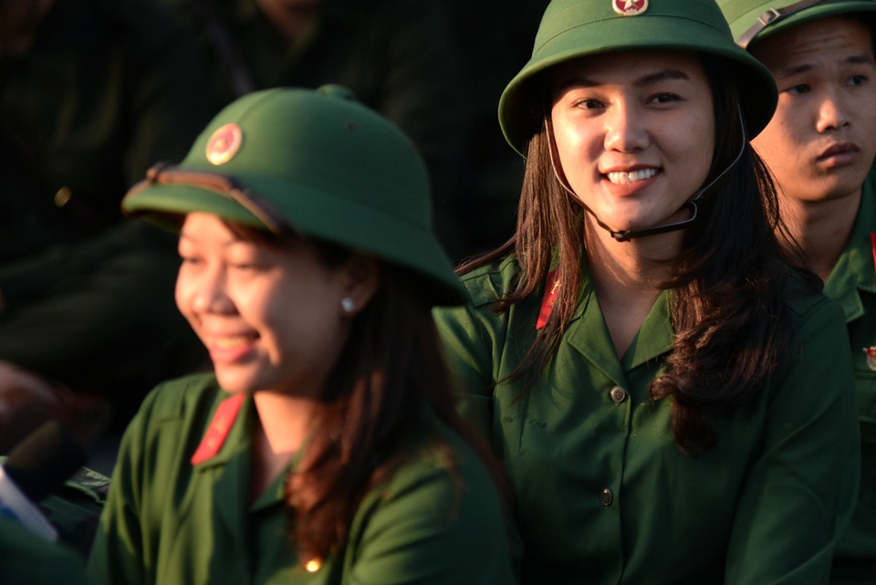 Vẻ rạng ngời của các nữ tân binh.