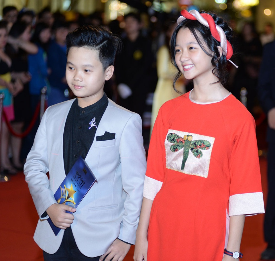 Dàn mỹ nhân showbiz Việt dập dìu tham dự giải thưởng điện ảnh - 18 Hai diễn viên nhí Trọng Khang và Lâm Thanh Mỹ