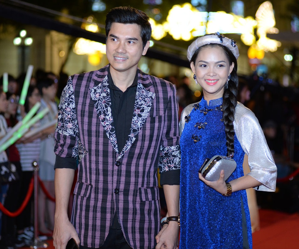 Dàn mỹ nhân showbiz Việt dập dìu tham dự giải thưởng điện ảnh - 15 Diễn viên Thành Được và vợ Vân Anh