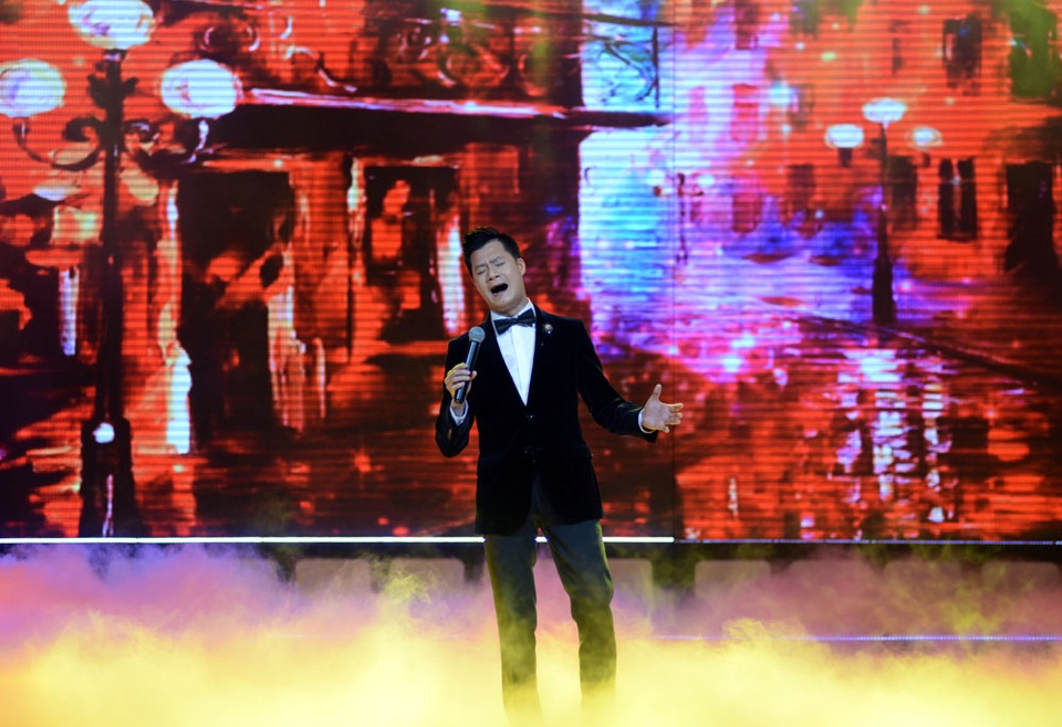 Quang Dũng với “Còn ta với nồng nàn” và “Ru em từng ngón xuân nồng”