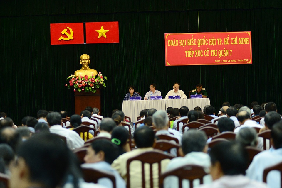 “Chọn mặt gửi vàng” mà sao bảo mẫu vẫn bạo hành trẻ em? - 2 Các cử tri bày tỏ bức xúc về nạn bạo hành trẻ em.