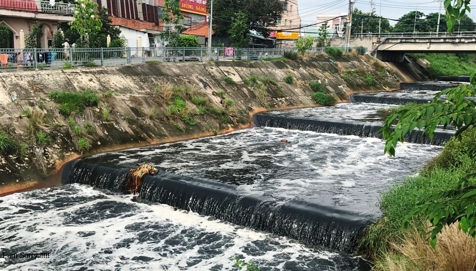Kênh Ba Bò có sạch hay không phải chờ… Bình Dương! - 1 Kênh Ba Bò có sạch hay không phải chờ… Bình Dương! - 1