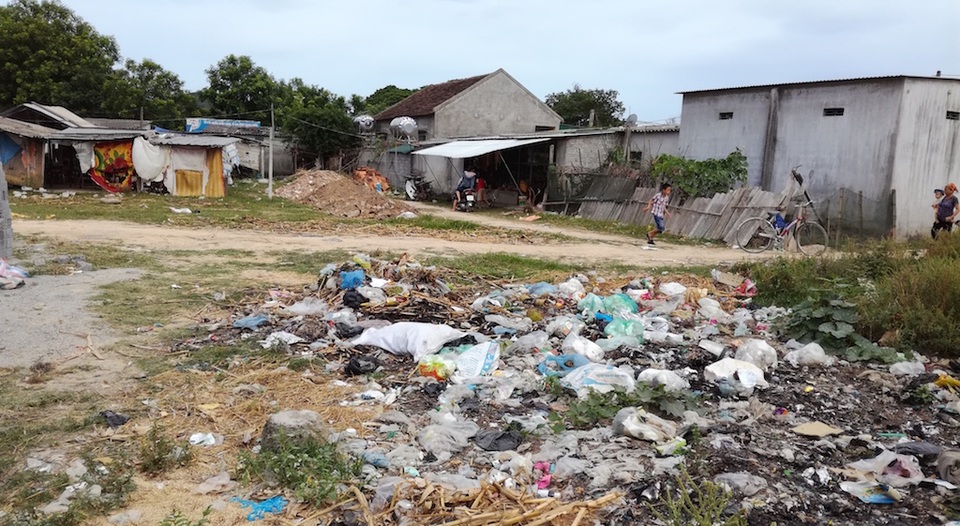  Hình ảnh ô nhiễm tại chợ Giếng Cồn, xã Thanh Yên, Thanh Chương.