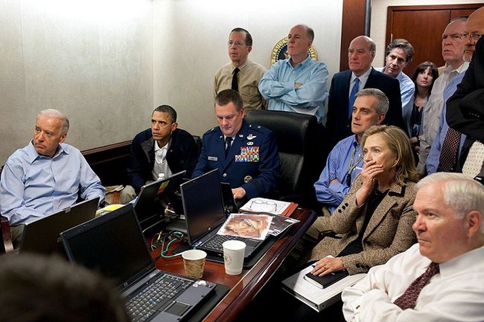 12 bức ảnh khó quên nhất trong nhiệm kỳ của ông Obama - 12 12 bức ảnh khó quên nhất trong nhiệm kỳ của ông Obama - 12