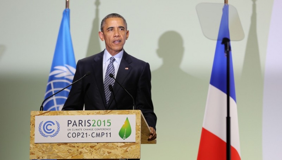 Những di sản của ông Obama sau 2 nhiệm kỳ - 12 Nỗ lực chống biến đổi khí hậu: Trong 2 nhiệm kỳ của Tổng thống Obama, Mỹ đã tích cực thể hiện vai trò là nước đi đầu trong nỗ lực chống biến đổi khí hậu. Năm 2015, 194 nước đã ký Hiệp định chống biến đổi khí hậu Paris với mục tiêu cắt giảm khí thải gây hiệu ứng nhà kính, phát triển các sáng kiến năng lượng sạch và kiểm soát tác động của việc tăng nhiệt độ Trái Đất. (Ảnh: UNFCCC)