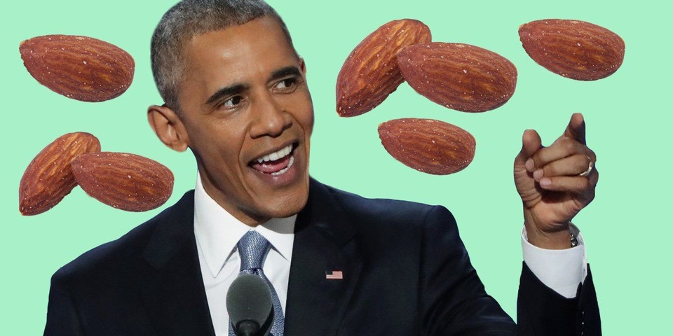 Những điều ít biết về Tổng thống Obama - 2
Thích ăn hạnh nhân: Tổng thống Obama có sở thích đặc biệt với món hạnh nhân. Tuy nhiên, ông khẳng định giai thoại về việc ông ăn đúng 7 quả hạnh nhân rang muối vào bữa khuya chỉ là trò đùa với phóng viên báo New York Times. (Ảnh minh họa: Metro)