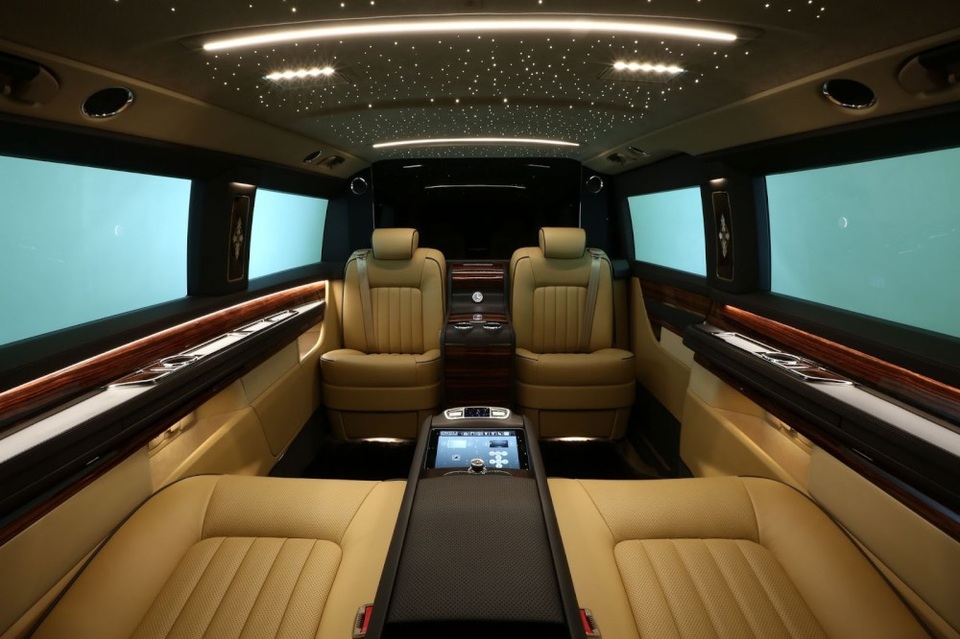 OKCU V-Class Elegance Edition - Phi cơ trên mặt đất - 4 OKCU V-Class Elegance Edition - Phi cơ trên mặt đất - 4