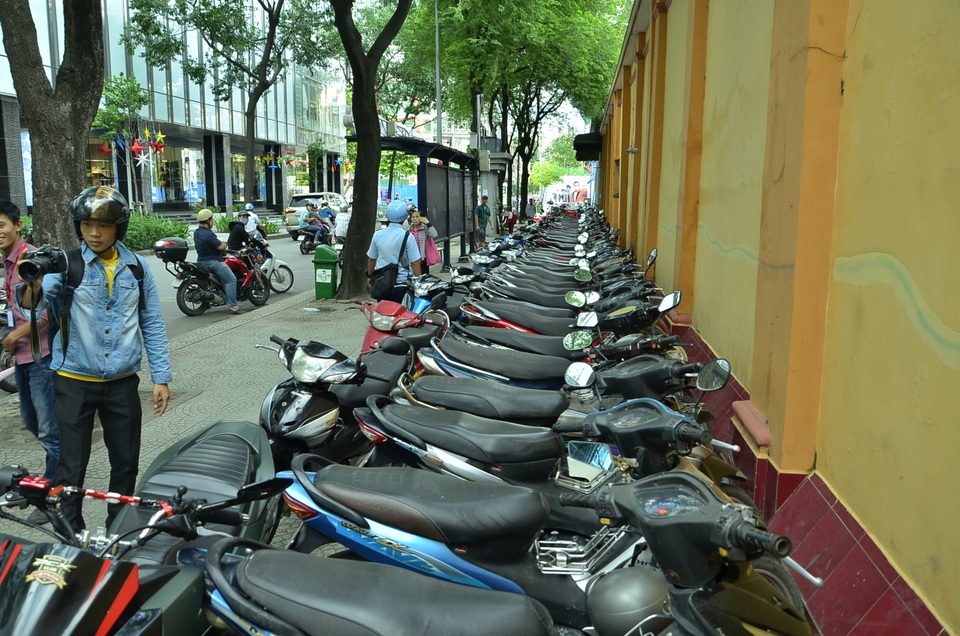 Ông Đoàn Ngọc Hải: “Anh khai ra cán bộ nào tôi đề nghị xử lý cán bộ đó” - 5 Bãi xe sai phép bị yêu cầu xoá sổ