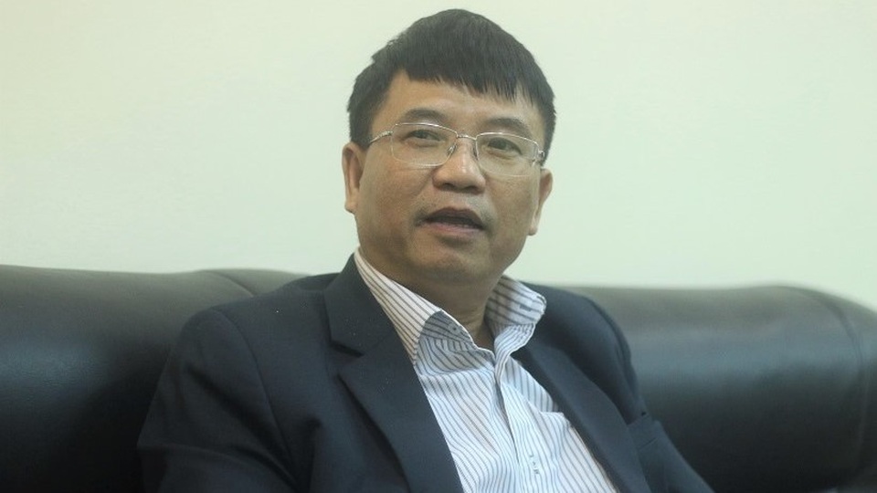 Vụ giáo viên “tố” bị bớt lương 2 buổi/ngày: Phòng Giáo dục nói gì? - 1 Ông Nguyễn Đắc Hùng, Trưởng phòng GD-ĐT quận Ba Đình (Hà Nội). Ảnh: Thanh Hùng.
