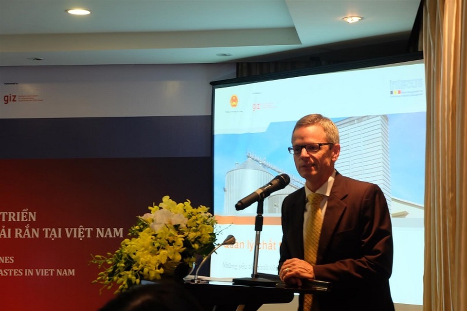 Giải pháp tiềm năng cho thách thức về môi trường - 2
Ông Ingmar Stelter Giám đốc Chương trình Năng lượng Bộ Công thươngGIZ.
