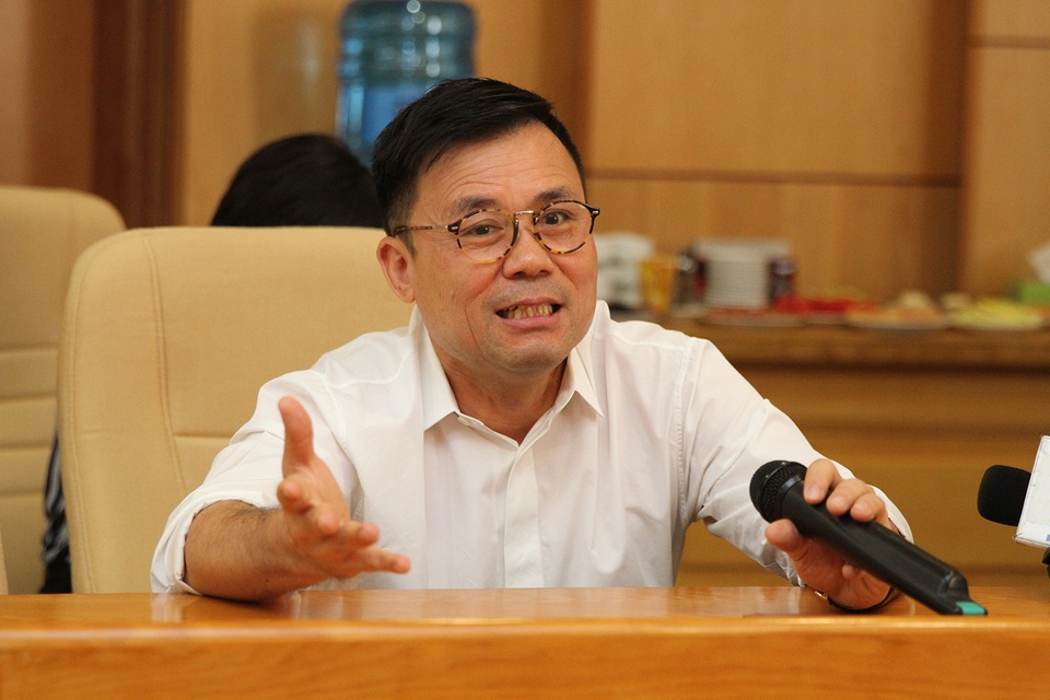 "Đừng vì lệnh sếp mà làm sai, sếp lo cho sếp còn chưa được" - 1 Ông Nguyễn Duy Hưng đánh giá, tài chính, ngân hàng là ngành nhiều cám dỗ, lắm cơ hội trục lợi, những rất dễ hầu tòa